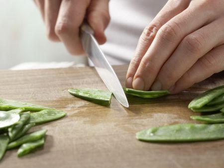 Mairübensalat mit Sprossen Zubereitung Schritt 1 Mairübensalat mit Sprossen Zubereitung Schritt 1