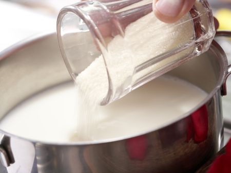 Mandelmilch-Gelee Zubereitung Schritt 2 Mandelmilch-Gelee Zubereitung Schritt 2