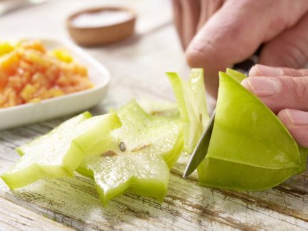Mango-Papaya-Biskuitrolle Zubereitung Schritt 11 Mango-Papaya-Biskuitrolle Zubereitung Schritt 11