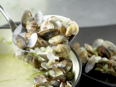 Marinierte Venusmuscheln Zubereitung Schritt 8 Marinierte Venusmuscheln Zubereitung Schritt 8