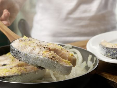 Marinierter Lachs auf Fenchelgemüse Zubereitung Schritt 9 Marinierter Lachs auf Fenchelgemüse Zubereitung Schritt 9