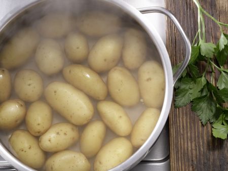 Mariniertes Lammfilet mit Knoblauch Zubereitung Schritt 3 Mariniertes Lammfilet mit Knoblauch Zubereitung Schritt 3