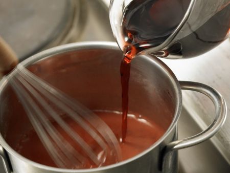 Marmorierte Erdbeertorte Zubereitung Schritt 15 Marmorierte Erdbeertorte Zubereitung Schritt 15