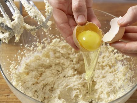 Marmorkuchen mit Sauerkirschen Zubereitung Schritt 3 Marmorkuchen mit Sauerkirschen Zubereitung Schritt 3