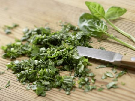 Maronenpilze mit Kräuter-Nuss-Kruste Zubereitung Schritt 4 Maronenpilze mit Kräuter-Nuss-Kruste Zubereitung Schritt 4