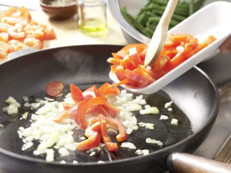 Meeresfrüchte-Paella Zubereitung Schritt 5 Meeresfrüchte-Paella Zubereitung Schritt 5