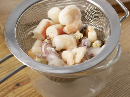 Meeresfrüchte-Pfanne Zubereitung Schritt 7 Meeresfrüchte-Pfanne Zubereitung Schritt 7