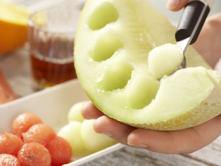 Melonen-Joghurt-Torte Zubereitung Schritt 4 Melonen-Joghurt-Torte Zubereitung Schritt 4