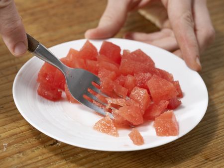 Melonen-Keks-Brei mit Haferflocken Zubereitung Schritt 3 Melonen-Keks-Brei mit Haferflocken Zubereitung Schritt 3