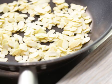 Melonensalat auf Frischkäse Zubereitung Schritt 3 Melonensalat auf Frischkäse Zubereitung Schritt 3
