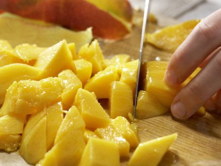 Mexikanisches Mango-Sorbet Zubereitung Schritt 3 Mexikanisches Mango-Sorbet Zubereitung Schritt 3