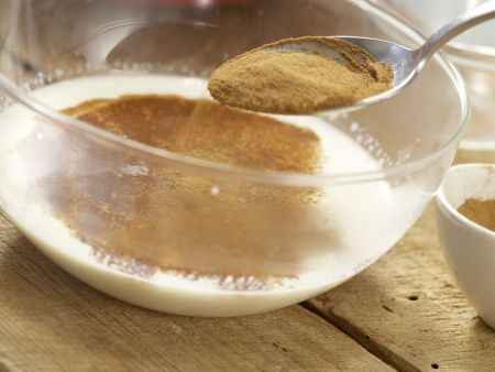 Milchkaffee-Mousse Zubereitung Schritt 4 Milchkaffee-Mousse Zubereitung Schritt 4