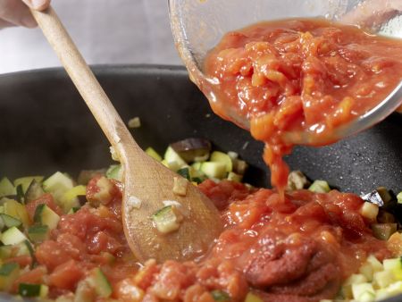 Minipizzen mit Paprikagemüse Zubereitung Schritt 6 Minipizzen mit Paprikagemüse Zubereitung Schritt 6