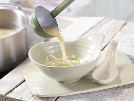 Miso-Suppe Zubereitung Schritt 8 Miso-Suppe Zubereitung Schritt 8