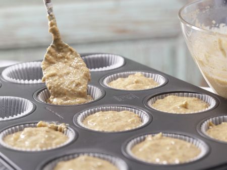 Möhren-Mandel-Muffins "Kronjuwelen" Zubereitung Schritt 5 Möhren-Mandel-Muffins "Kronjuwelen" Zubereitung Schritt 5
