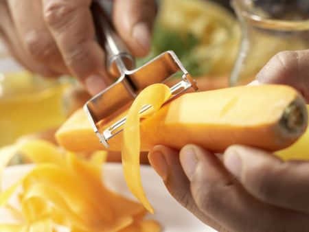 Möhren-Pasta Zubereitung Schritt 2 Möhren-Pasta Zubereitung Schritt 2