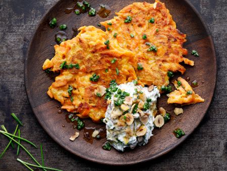 Möhrenpuffer mit Haselnussfrischkäse