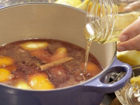 Mohnknödel nach Eckart Witzigmann Zubereitung Schritt 1 Mohnknödel nach Eckart Witzigmann Zubereitung Schritt 1