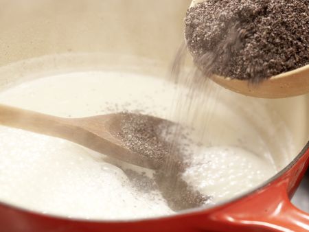 Mohnknödel nach Eckart Witzigmann Zubereitung Schritt 4 Mohnknödel nach Eckart Witzigmann Zubereitung Schritt 4