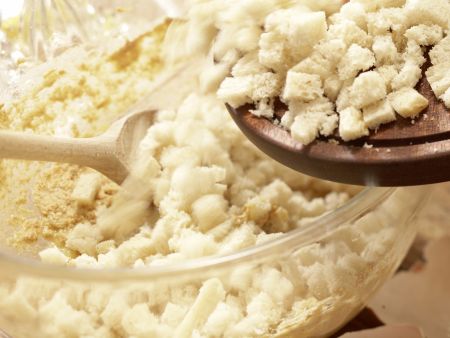 Mohnknödel nach Eckart Witzigmann Zubereitung Schritt 8 Mohnknödel nach Eckart Witzigmann Zubereitung Schritt 8