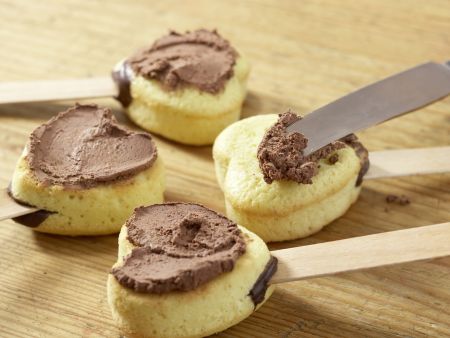 Muffin-Herzen mit Schokolade Zubereitung Schritt 10 Muffin-Herzen mit Schokolade Zubereitung Schritt 10