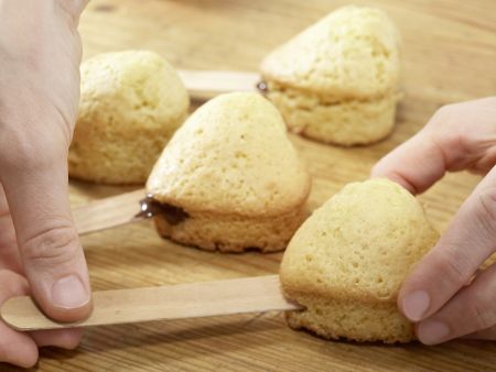 Muffin-Herzen mit Schokolade Zubereitung Schritt 9 Muffin-Herzen mit Schokolade Zubereitung Schritt 9