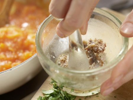 Muschelnudeln in Tomatensauce Zubereitung Schritt 8 Muschelnudeln in Tomatensauce Zubereitung Schritt 8