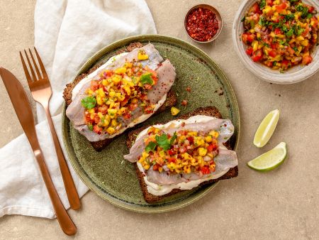 Norwegischer Matjes mit Mango-Pico-de-Gallo Rezept