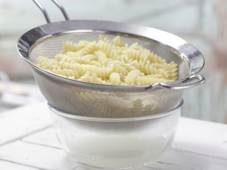 Nudel-Spargel-Salat Zubereitung Schritt 6 Nudel-Spargel-Salat Zubereitung Schritt 6