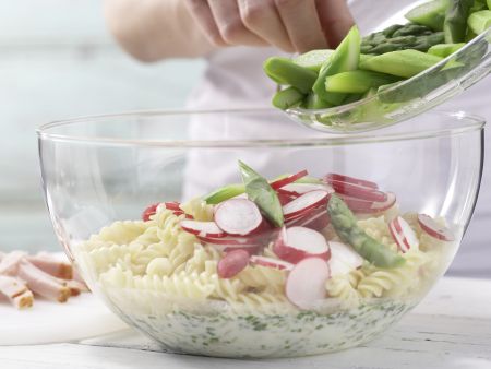 Nudel-Spargel-Salat Zubereitung Schritt 8 Nudel-Spargel-Salat Zubereitung Schritt 8