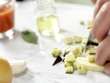 Nudeln mit Lammhackbällchen Zubereitung Schritt 3 Nudeln mit Lammhackbällchen Zubereitung Schritt 3