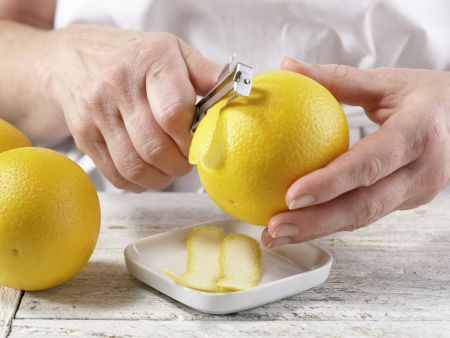 Orangen-Flan mit Pistazien Zubereitung Schritt 2 Orangen-Flan mit Pistazien Zubereitung Schritt 2