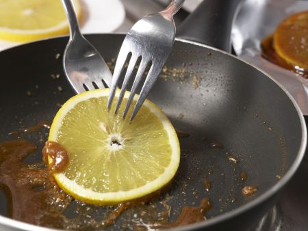 Orangen-Flan mit Pistazien Zubereitung Schritt 8 Orangen-Flan mit Pistazien Zubereitung Schritt 8