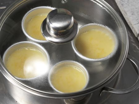 Orangen-Flan mit Pistazien Zubereitung Schritt 9 Orangen-Flan mit Pistazien Zubereitung Schritt 9
