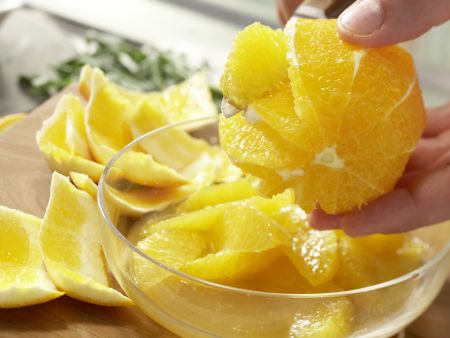 Orangen-Zwiebel-Salat Zubereitung Schritt 2 Orangen-Zwiebel-Salat Zubereitung Schritt 2