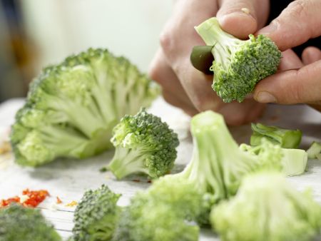 Orecchiete-Nudeln mit Brokkoli Zubereitung Schritt 2 Orecchiete-Nudeln mit Brokkoli Zubereitung Schritt 2