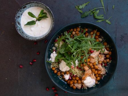 Orientalische Bowl mit Hähnchen