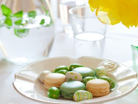 Oster-Macarons
