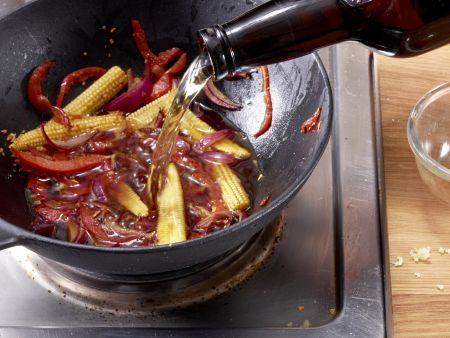 Pangasiusfilet aus dem Wok Zubereitung Schritt 6 Pangasiusfilet aus dem Wok Zubereitung Schritt 6