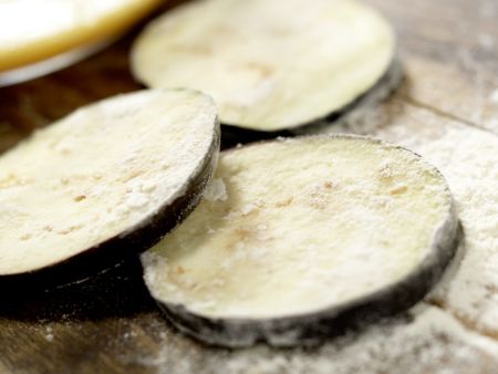 Panierte Auberginenschnitzel Zubereitung Schritt 10 Panierte Auberginenschnitzel Zubereitung Schritt 10