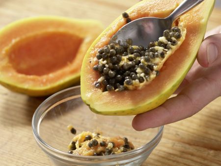 Papaya mit Eisfüllung Zubereitung Schritt 4 Papaya mit Eisfüllung Zubereitung Schritt 4