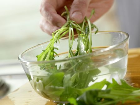 Parmaschinken-Pizza mit Rucola Zubereitung Schritt 5 Parmaschinken-Pizza mit Rucola Zubereitung Schritt 5