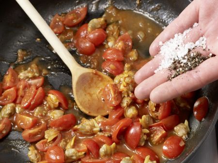 Pasta mit Venusmuscheln Zubereitung Schritt 10 Pasta mit Venusmuscheln Zubereitung Schritt 10