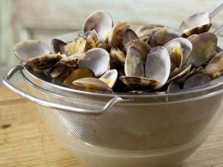 Pasta mit Venusmuscheln Zubereitung Schritt 4 Pasta mit Venusmuscheln Zubereitung Schritt 4