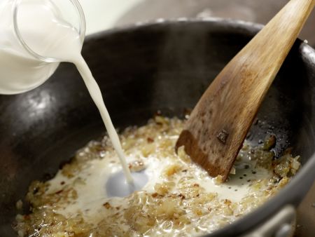 Pasta mit geräucherter Forelle Zubereitung Schritt 5 Pasta mit geräucherter Forelle Zubereitung Schritt 5