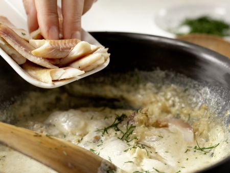 Pasta mit geräucherter Forelle Zubereitung Schritt 7 Pasta mit geräucherter Forelle Zubereitung Schritt 7