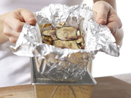 Pastete mit Auberginen und Rosmarinkartoffeln Zubereitung Schritt 10 Pastete mit Auberginen und Rosmarinkartoffeln Zubereitung Schritt 10