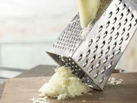 Pastinakenpuffer mit Dip Zubereitung Schritt 1 Pastinakenpuffer mit Dip Zubereitung Schritt 1