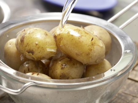 Pellkartoffeln mit Quark Zubereitung Schritt 4 Pellkartoffeln mit Quark Zubereitung Schritt 4