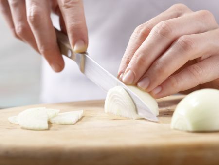 Petersilien-Käse-Spätzle Zubereitung Schritt 2 Petersilien-Käse-Spätzle Zubereitung Schritt 2